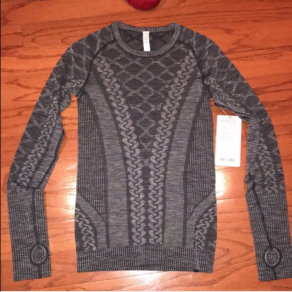 Lululemon Rest less pullover size 4